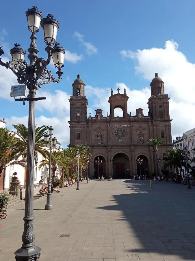 Sunshine, What Else? Las Palmas de Gran Canaria 0*,